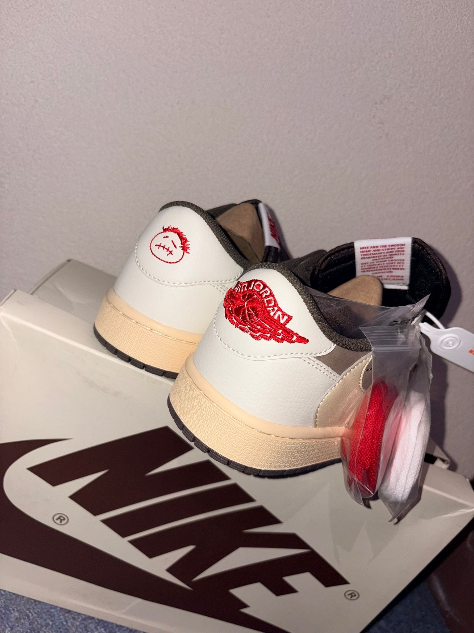 Travis Scott Riverse Mocha