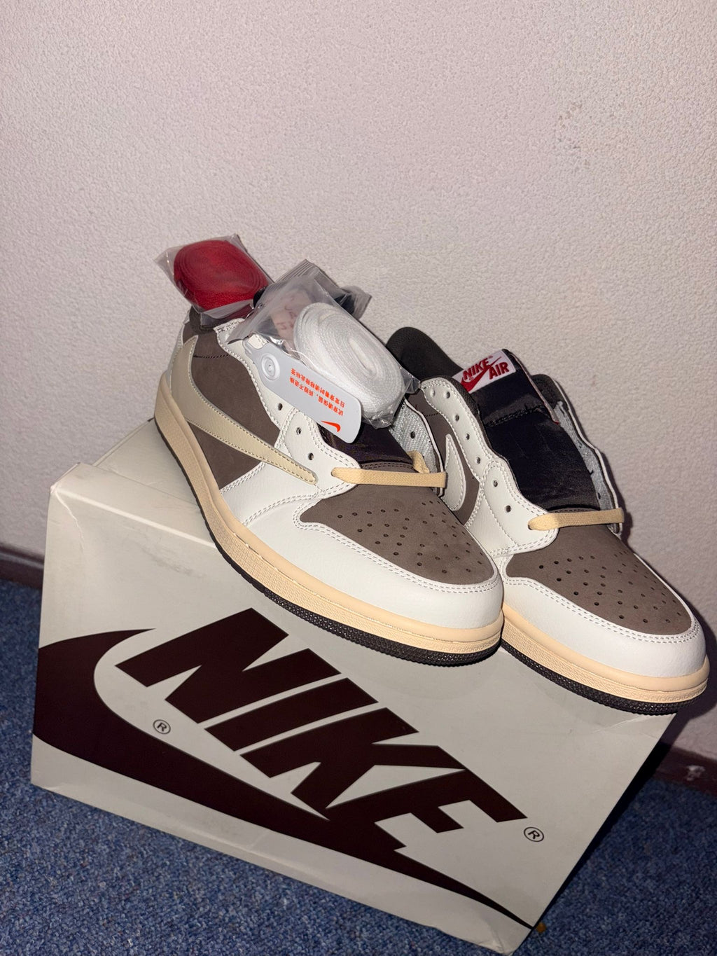 Travis Scott Riverse Mocha