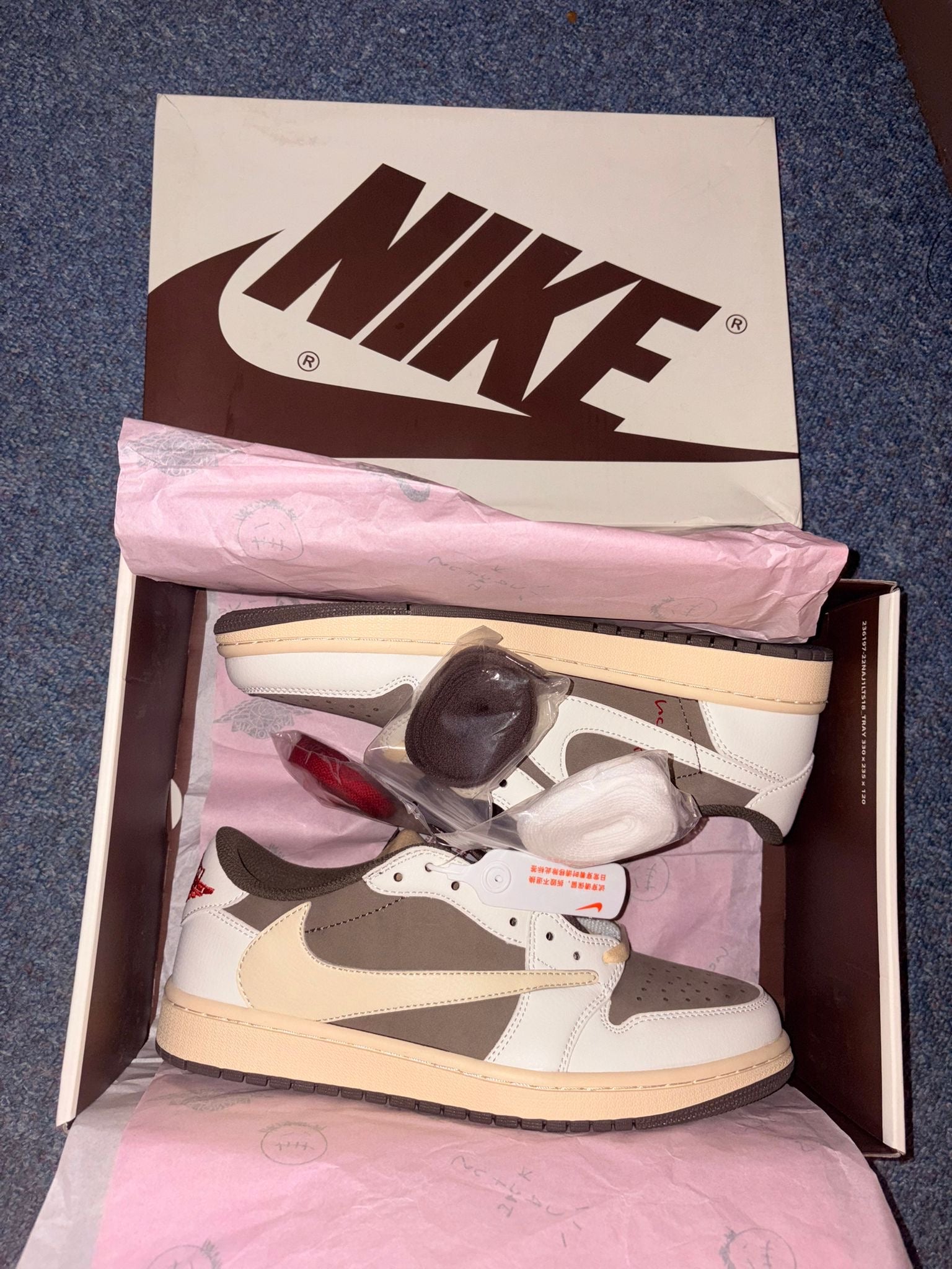 Travis Scott Riverse Mocha